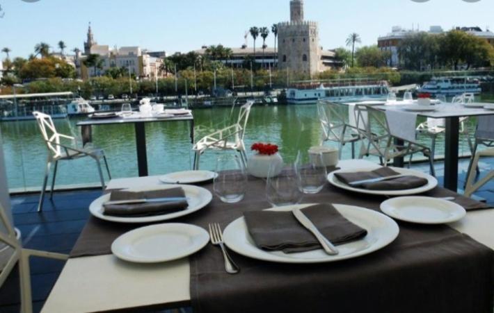 סביליה Apartamento Acogedor Junto A Calle Betis, Triana-Los Remedios מראה חיצוני תמונה